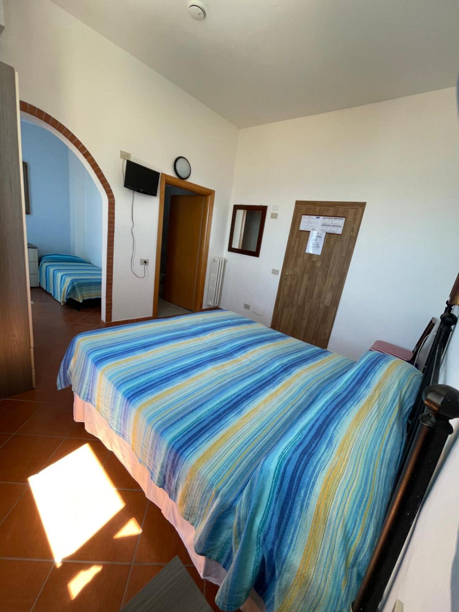 Hotel Eden فولّونيكا المظهر الخارجي الصورة